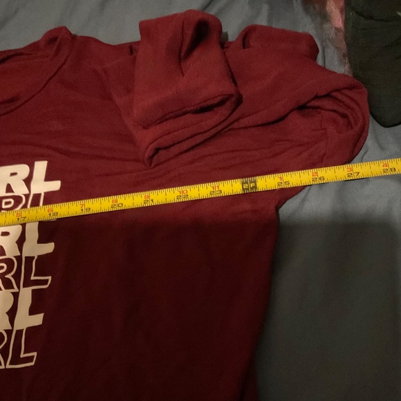 T-shirt by Fashion Nova - Picture 7 of 8